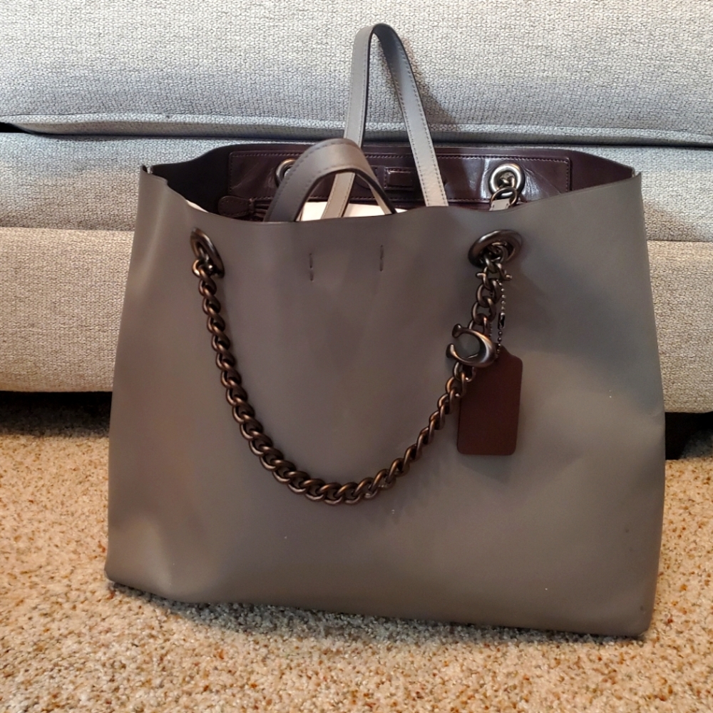 Coach refined calf leather chain tote